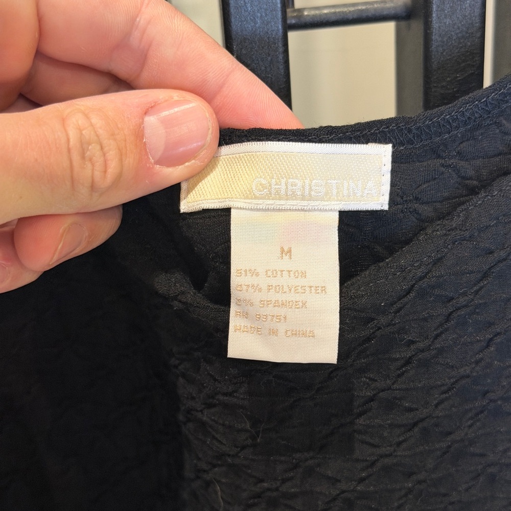 Christina Black Textured Sleeveless Top - Picture 2 of 4